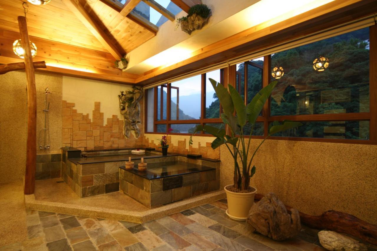 רן-איי Chief Villa Hot Spring Resort מראה חיצוני תמונה