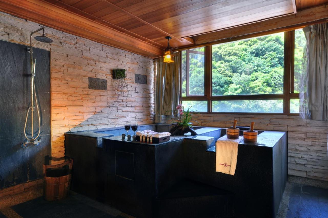 רן-איי Chief Villa Hot Spring Resort מראה חיצוני תמונה